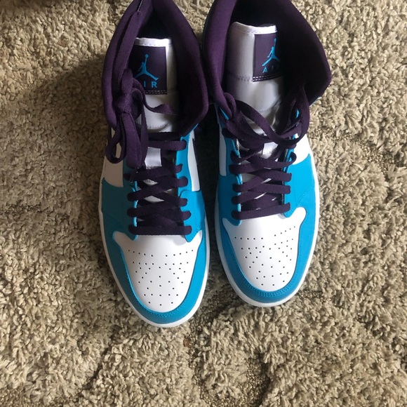 Air Jordan 1 Mid - Hornet size 10.5 - Picture 4 of 7